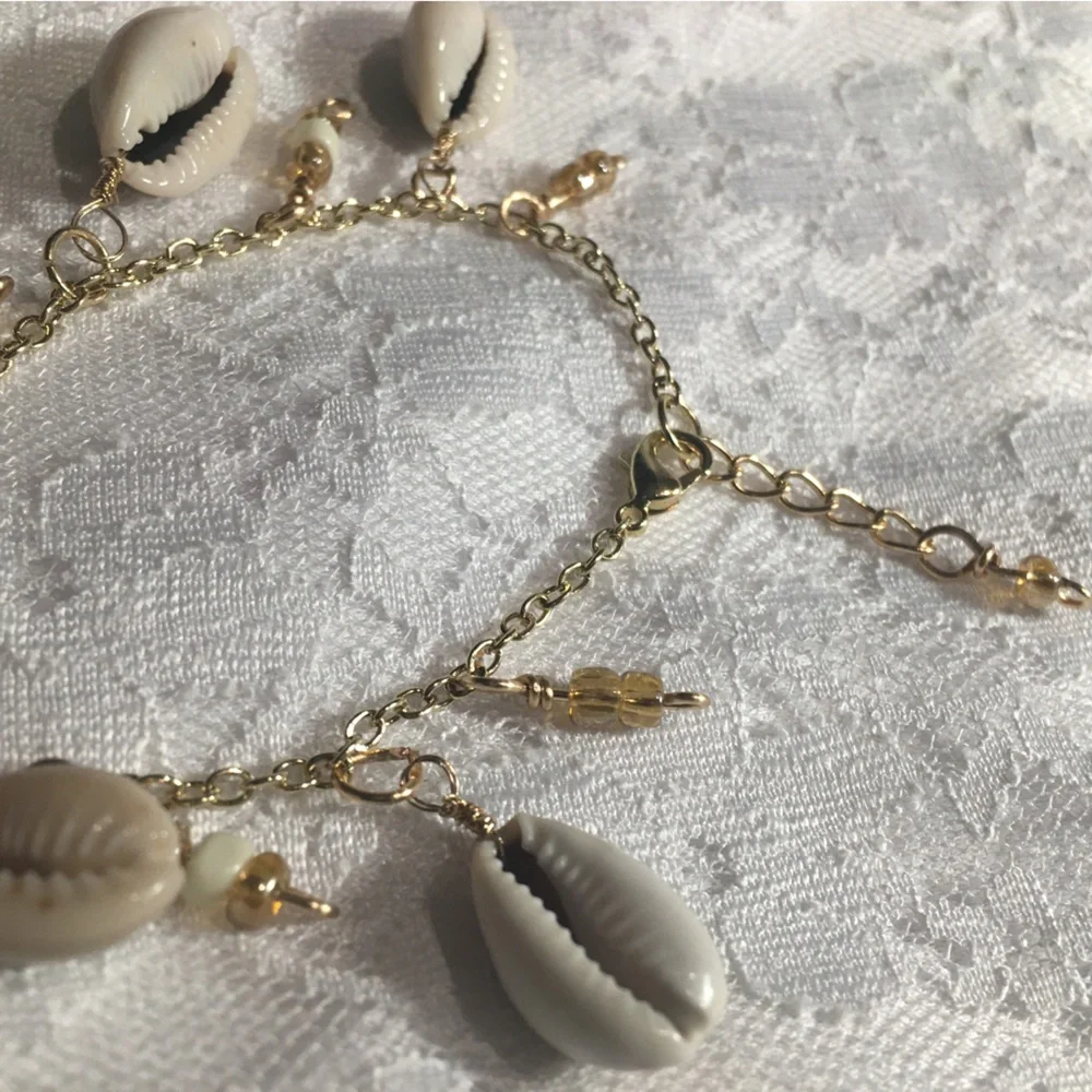 Shell Anklet 🐚 - Picture 3 of 4